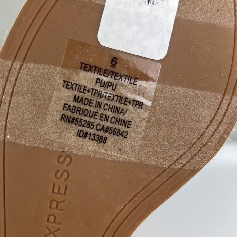 NWT Express Espadrille Wedge 6 Cream Cross Strap - Picture 9 of 12